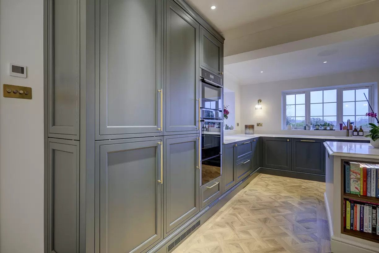 Shaker Kitchen in New Forest Green and Highland Stone