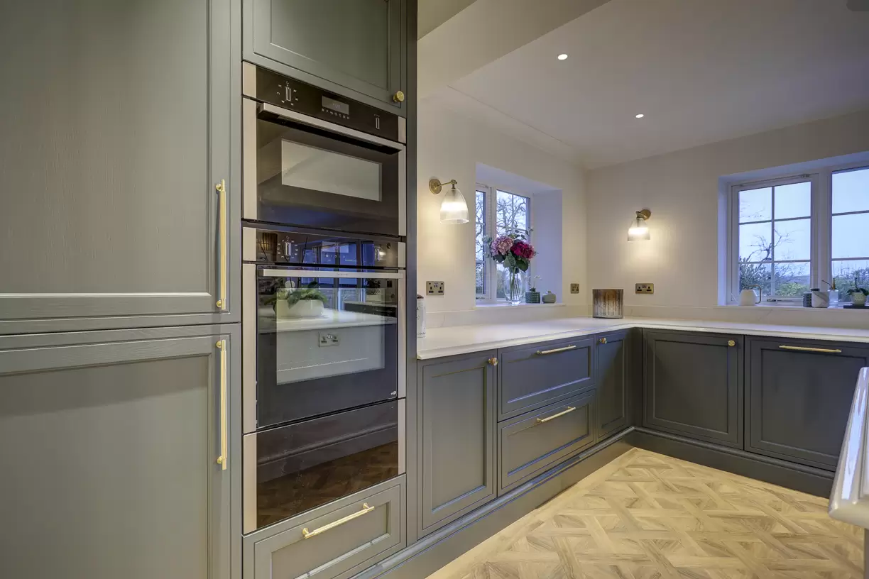 Shaker Kitchen in New Forest Green and Highland Stone