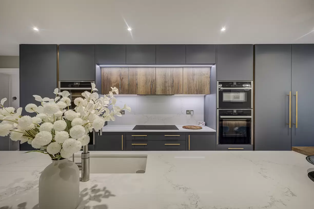 Handleless Kitchen in Heather Slate Handleless Kitchen in Heather Slate